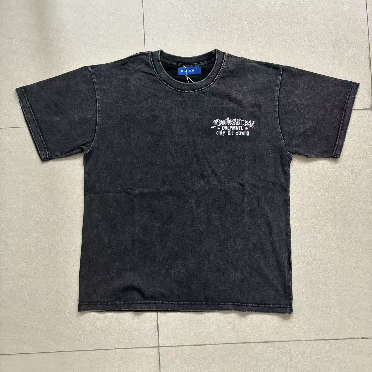 images/2110-r3bel-fearlessness-graphic-crop-tee/05.jpg